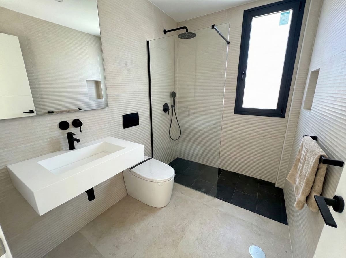 6 makuuhuone Huvila myytävänä paikassa El Chaparral mukana uima-altaan - 2 548 000 € (Ref: 7814365)