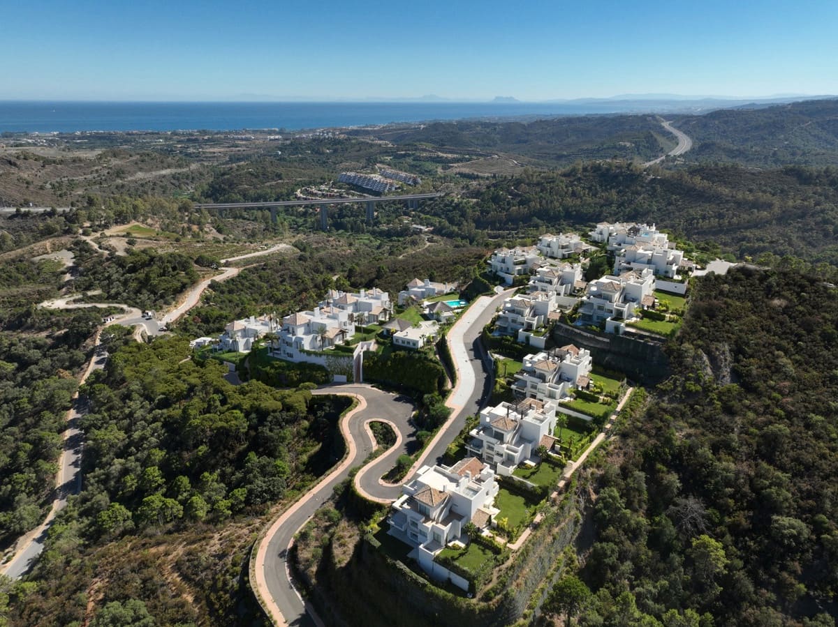2 sovrum Lägenhet till salu i Benahavis med pool - 840 000 € (Ref: 7814378)