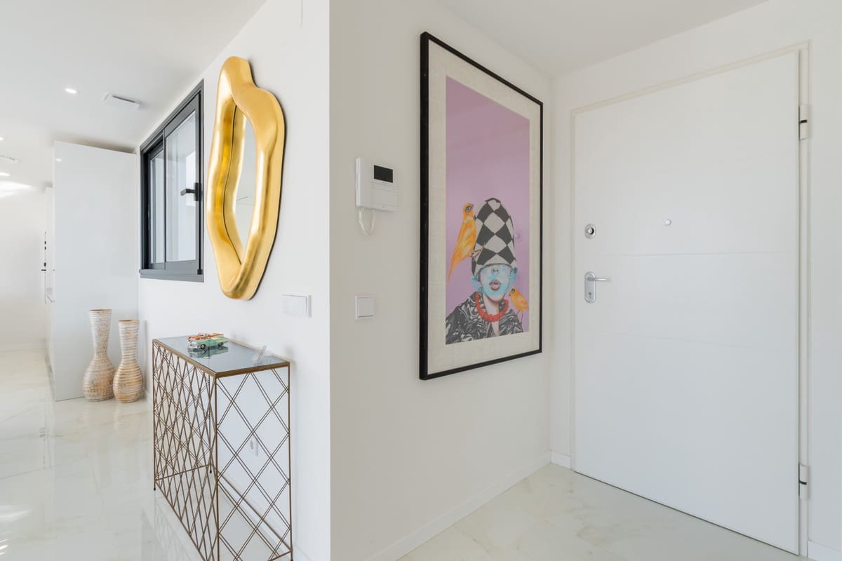 3 bedroom Penthouse for sale in Estepona with pool - € 725,000 (Ref: 7814381)