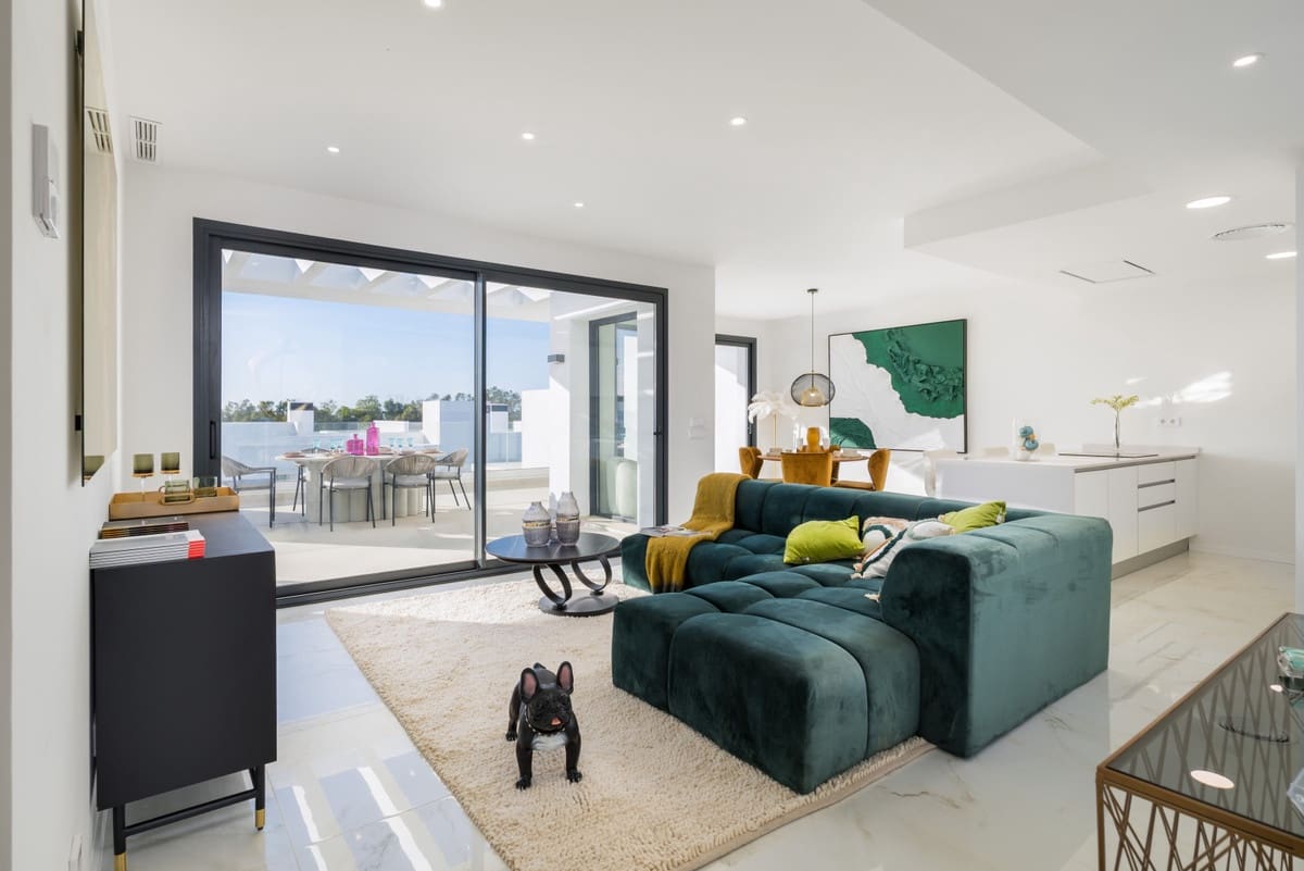 3 soverom Penthouse til salgs i Estepona med svømmebasseng - € 725 000 (Ref: 7814381)