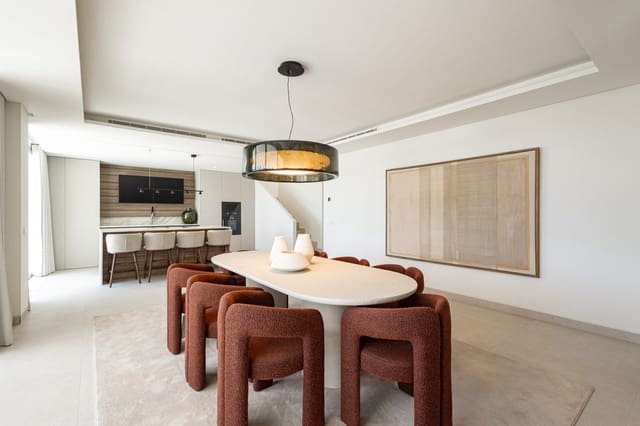 4 sovrum Takvåning till salu i Lomas De Marbella, Marbella med pool - 5 350 000 € (Ref: 7840286)