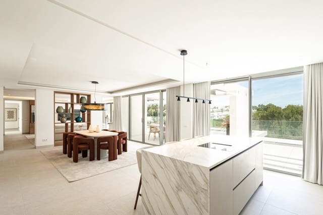 4 sovrum Takvåning till salu i Lomas De Marbella, Marbella med pool - 5 350 000 € (Ref: 7840286)