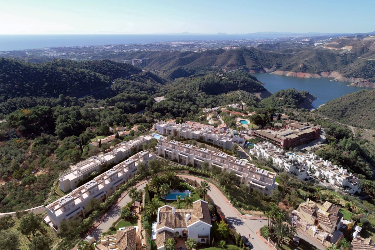 2 bedroom Apartment for sale in Istan - € 475,000 (Ref: 7980722)