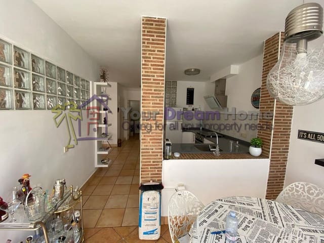 Casa de 2 habitaciones en Caleta de Fuste, Antigua en venta - 265.000 € (Ref: 8023819)
