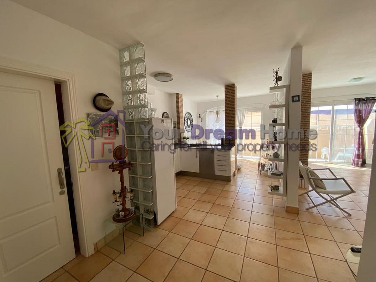 2 soveværelse Byhus til salg i Caleta de Fuste - € 265.000 (Ref: 8023819)