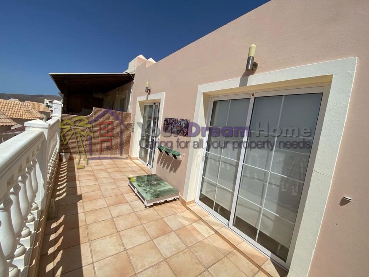 Casa de 2 habitaciones en Caleta de Fuste en venta - 265.000 € (Ref: 8023819)