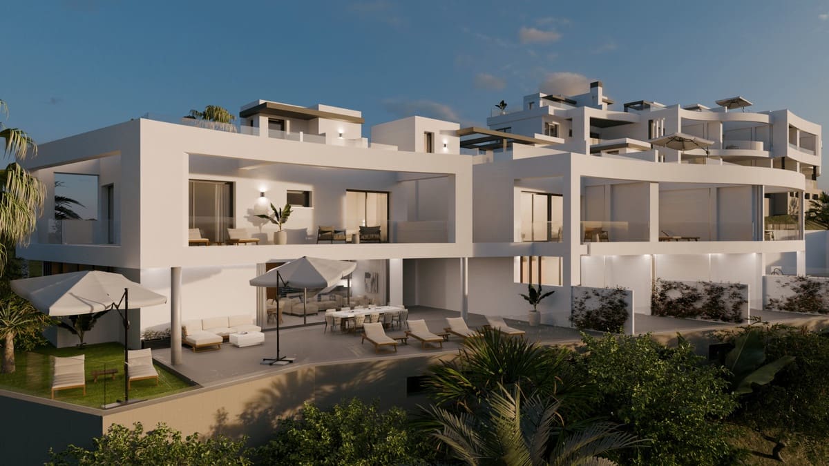 3 soveværelse Byhus til salg i Riviera del Sol med swimmingpool - € 1.632.397 (Ref: 8023820)