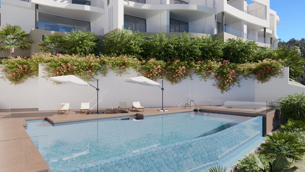 3 soveværelse Byhus til salg i Riviera del Sol med swimmingpool - € 1.632.397 (Ref: 8023820)