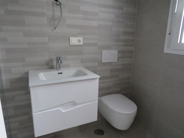 2 Zimmer Apartment zu verkaufen in Zona Puerto Deportivo, Fuengirola - 370.000 € (Ref: 8023821)