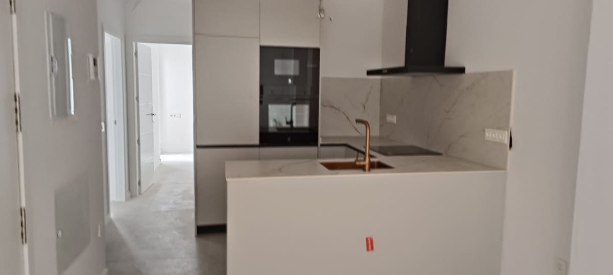 2 Zimmer Apartment zu verkaufen in Fuengirola - 370.000 € (Ref: 8023821)