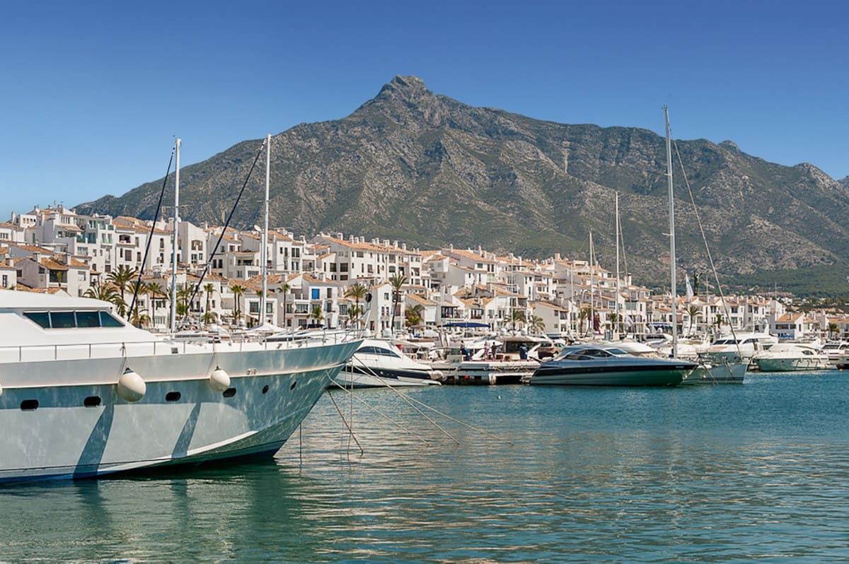 4 slaapkamer Penthouse te koop in San Pedro de Alcantara met zwembad - € 1.460.000 (Ref: 8097791)
