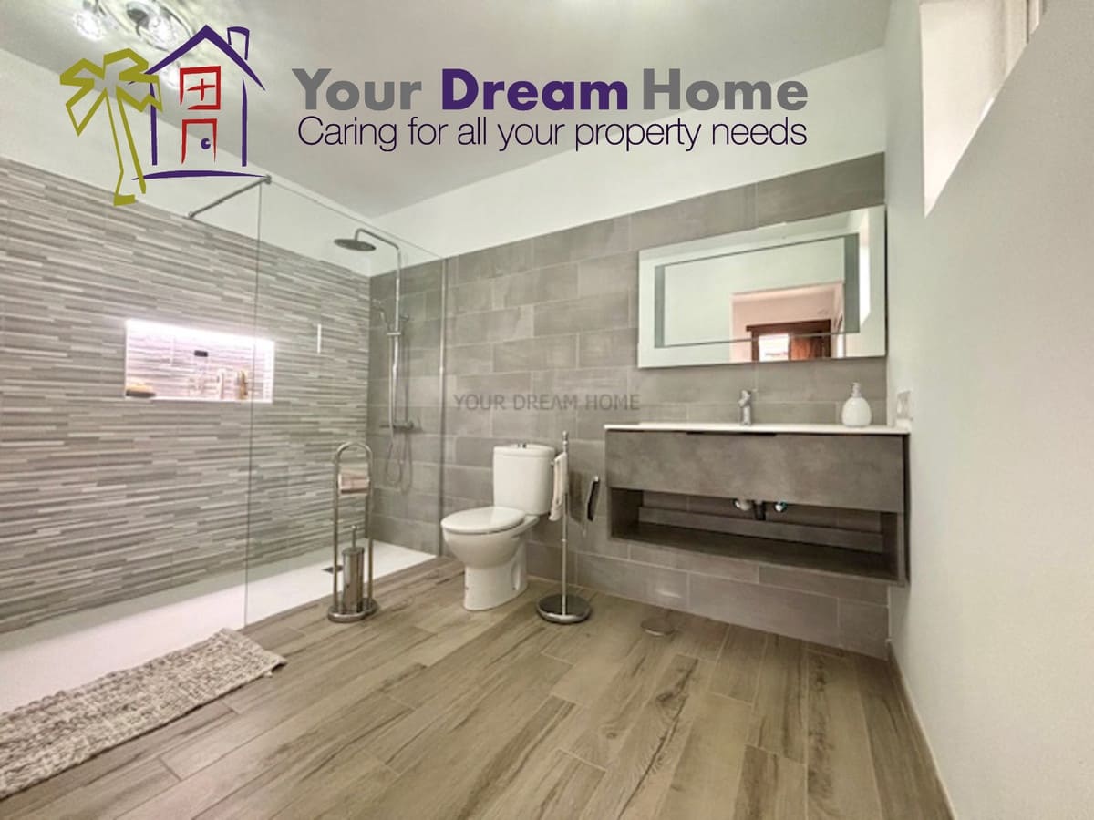 3 bedroom Villa for sale in Tuineje with pool garage - € 469,000 (Ref: 8113224)