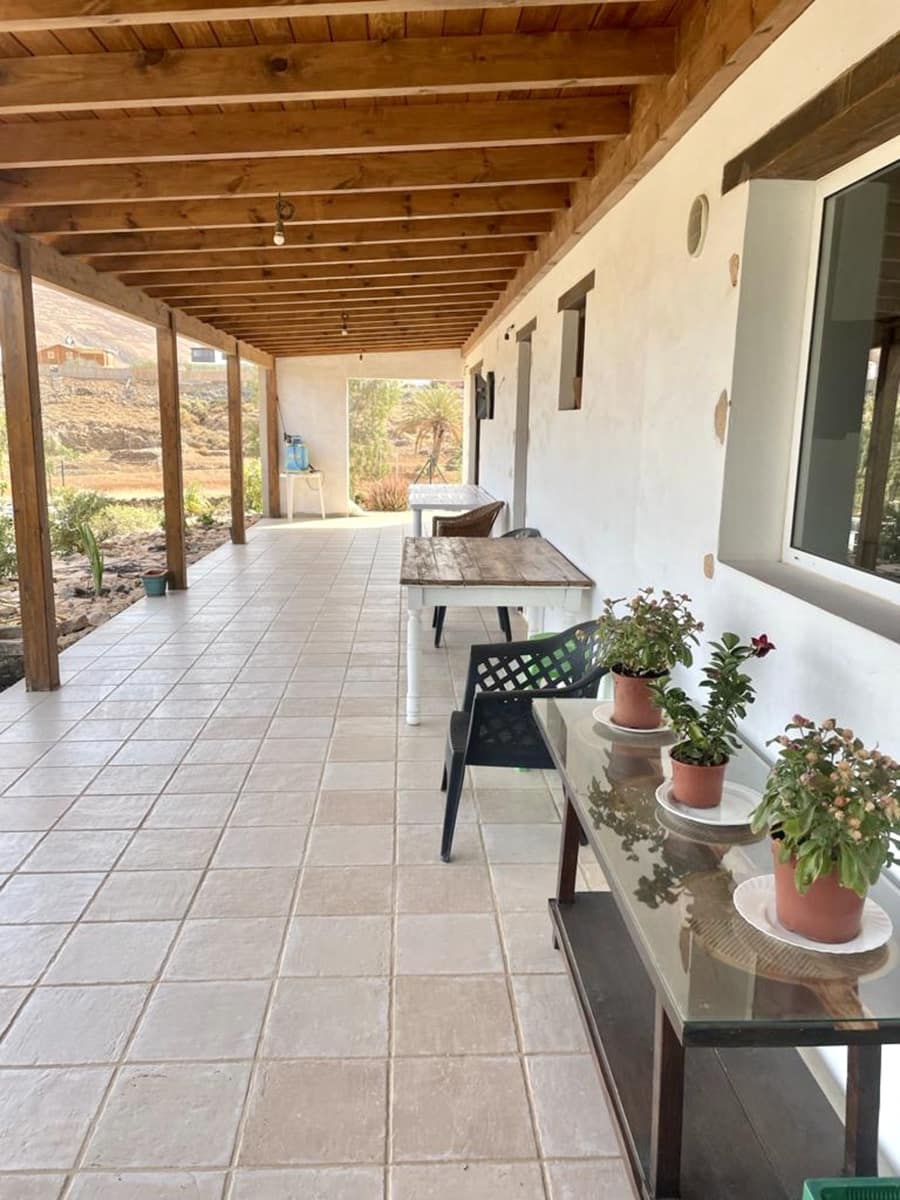 3 bedroom Villa for sale in Tuineje with pool garage - € 469,000 (Ref: 8113224)