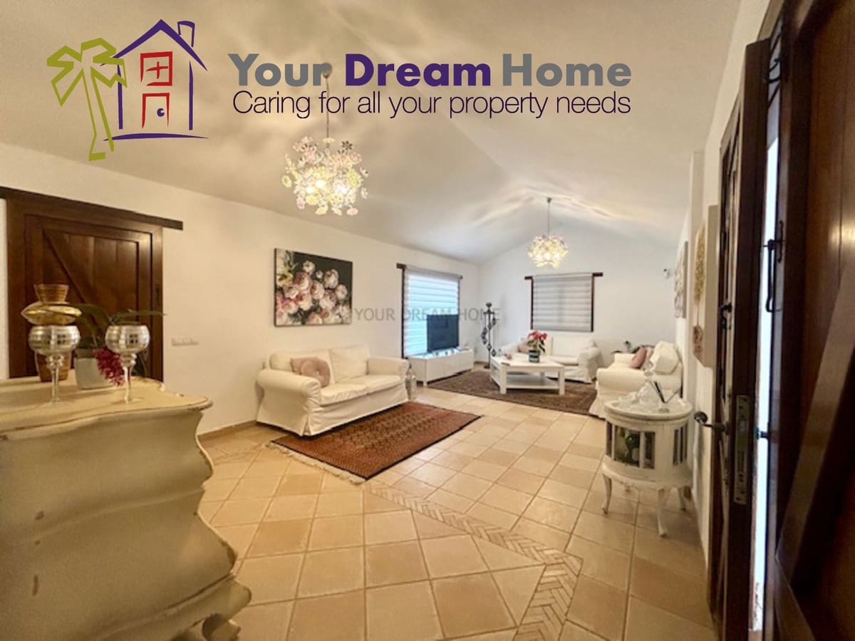 3 slaapkamer Villa te koop in Tuineje met zwembad garage - € 469.000 (Ref: 8113224)