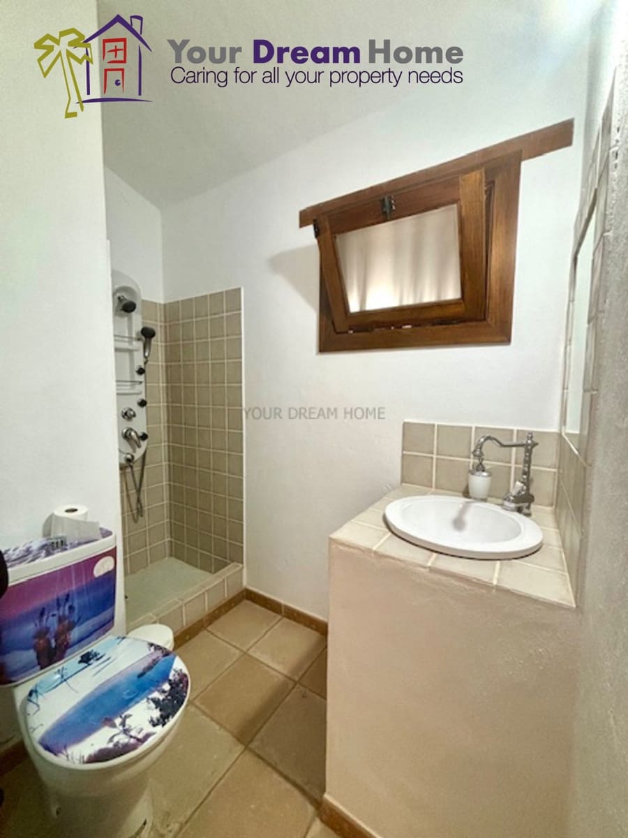 3 bedroom Villa for sale in Tuineje with pool garage - € 450,000 (Ref: 8113224)