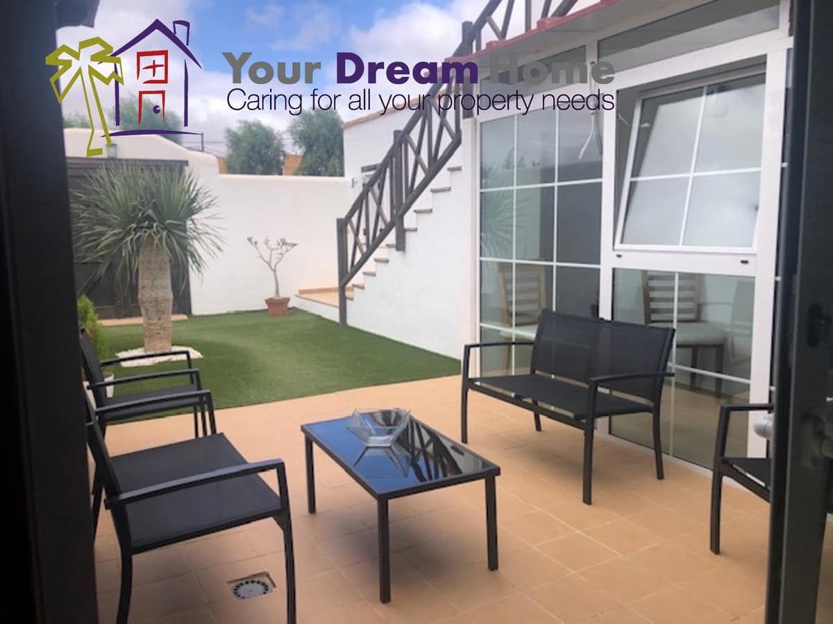 3 bedroom Villa for sale in Tuineje with pool garage - € 450,000 (Ref: 8113224)