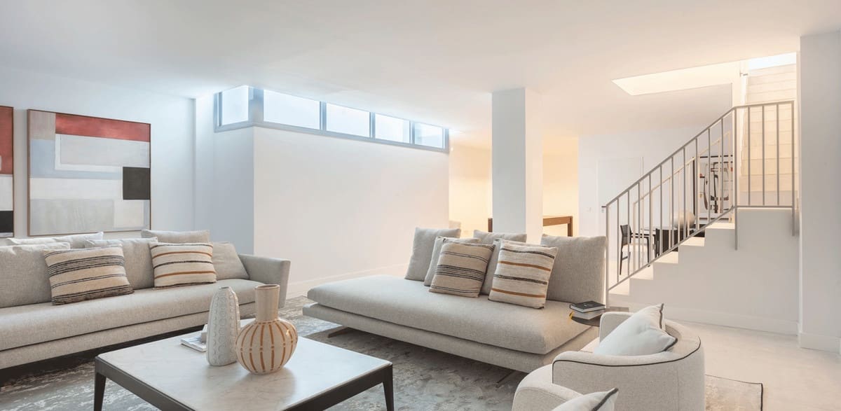 3 bedroom Apartment for sale in Marbella with pool - € 1,395,000 (Ref: 8120123)