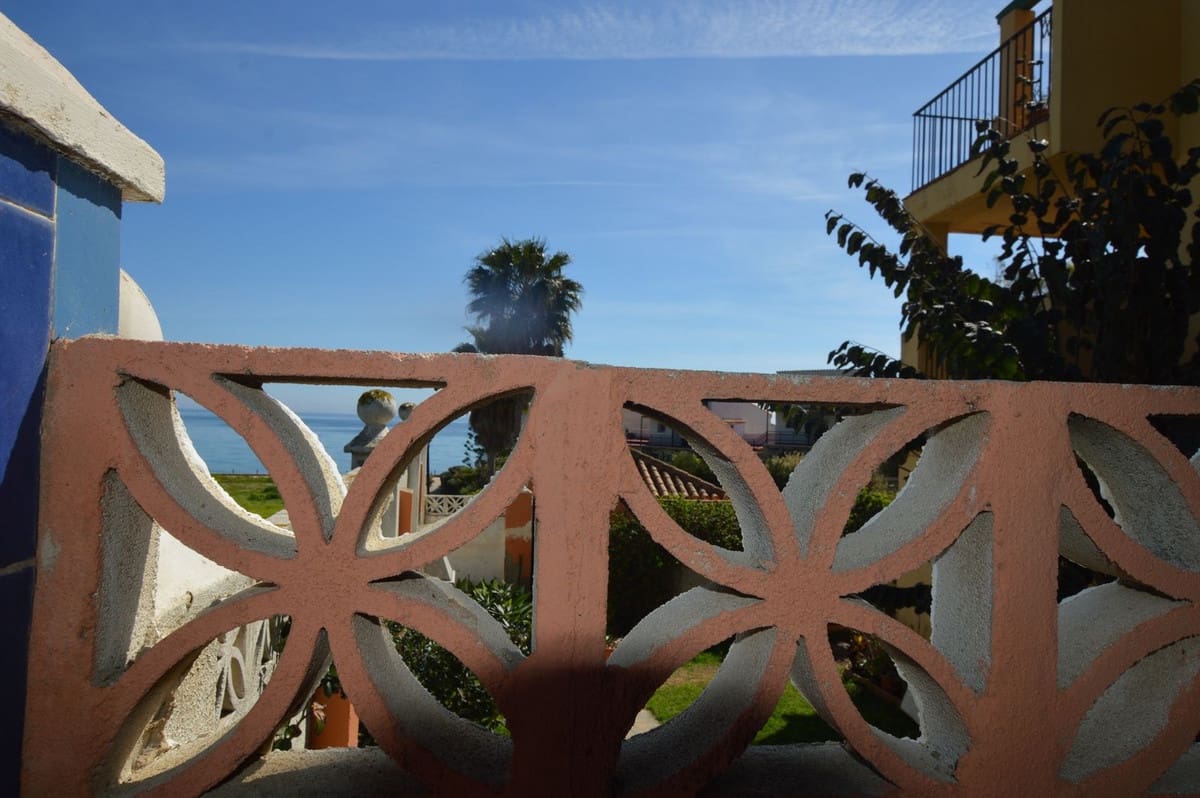 2 soveværelse Lejlighed til salg i Manilva med swimmingpool garage - € 218.000 (Ref: 8172861)