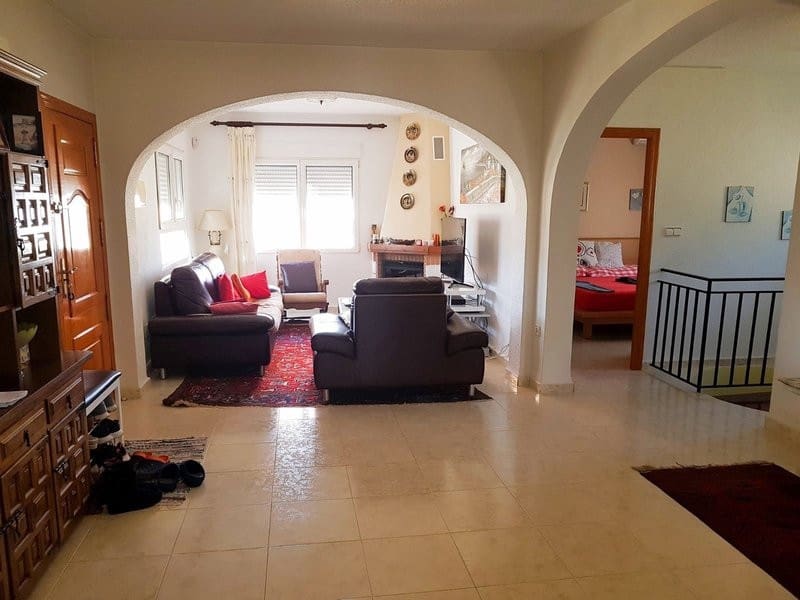 5 bedroom Villa for sale in Los Balcones - € 595,000 (Ref: 8199880)