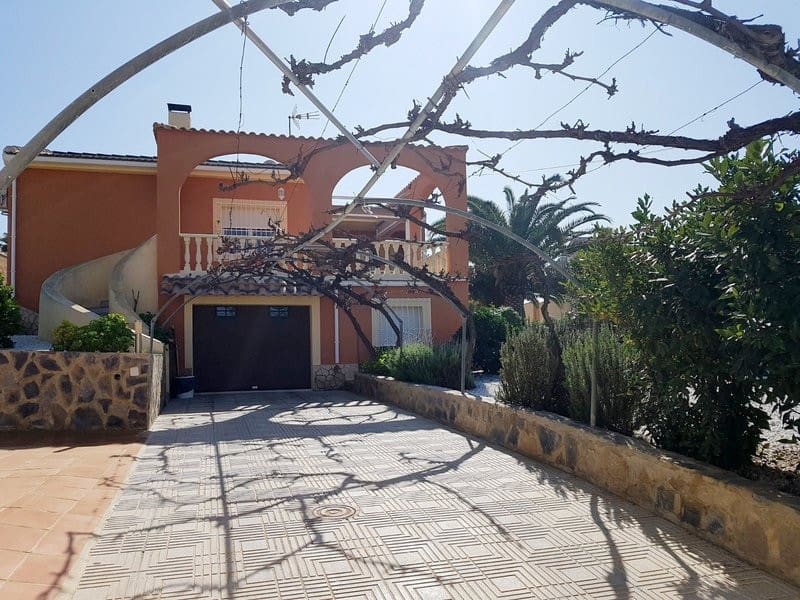 5 bedroom Villa for sale in Los Balcones - € 595,000 (Ref: 8199880)