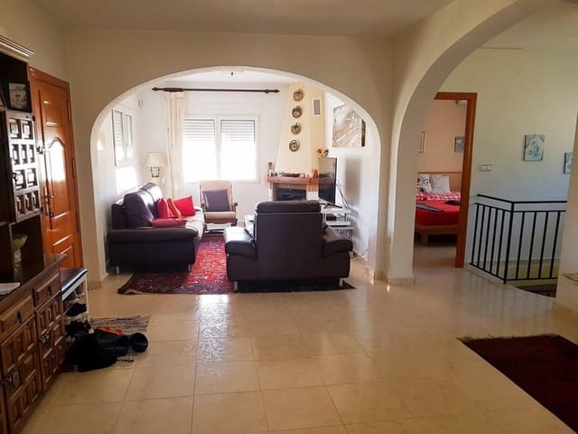 5 makuuhuone Huvila myytävänä paikassa Los Balcones - 595 000 € (Ref: 8199880)