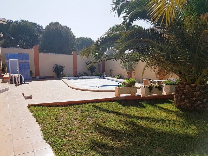 Chalet de 5 habitaciones en Los Balcones en venta - 595.000 € (Ref: 8199880)