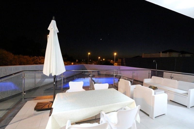 3 bedroom Villa for sale in Rojales - € 450,000 (Ref: 8199885)