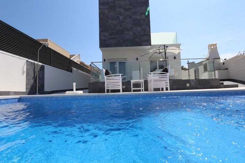 3 bedroom Villa for sale in Rojales - € 450,000 (Ref: 8199885)