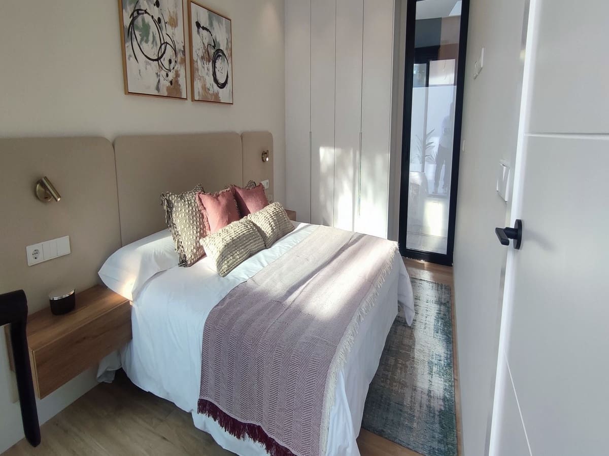 3 bedroom Villa for sale in Torre de la Horadada with pool garage - € 628,000 (Ref: 8199964)