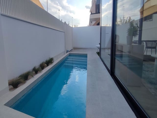 3 soveværelse Villa til salg i Torre de la Horadada, Pilar de la Horadada med swimmingpool garage - € 628.000 (Ref: 8199964)