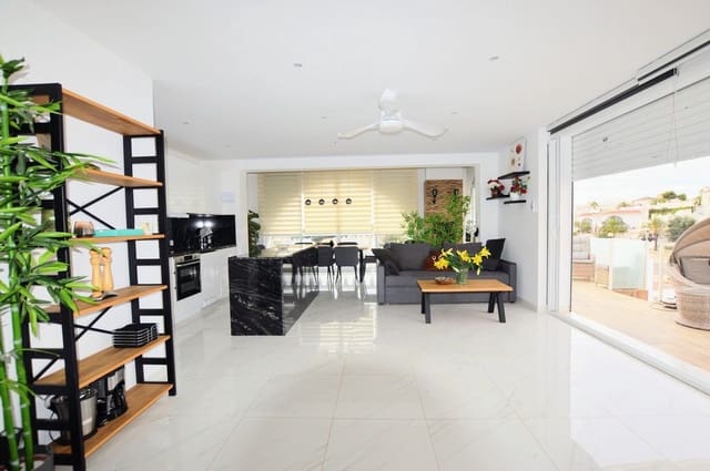 5 chambre Villa/Maison à vendre à Villamartin, Orihuela avec piscine garage - 485 000 € (Ref: 8199989)