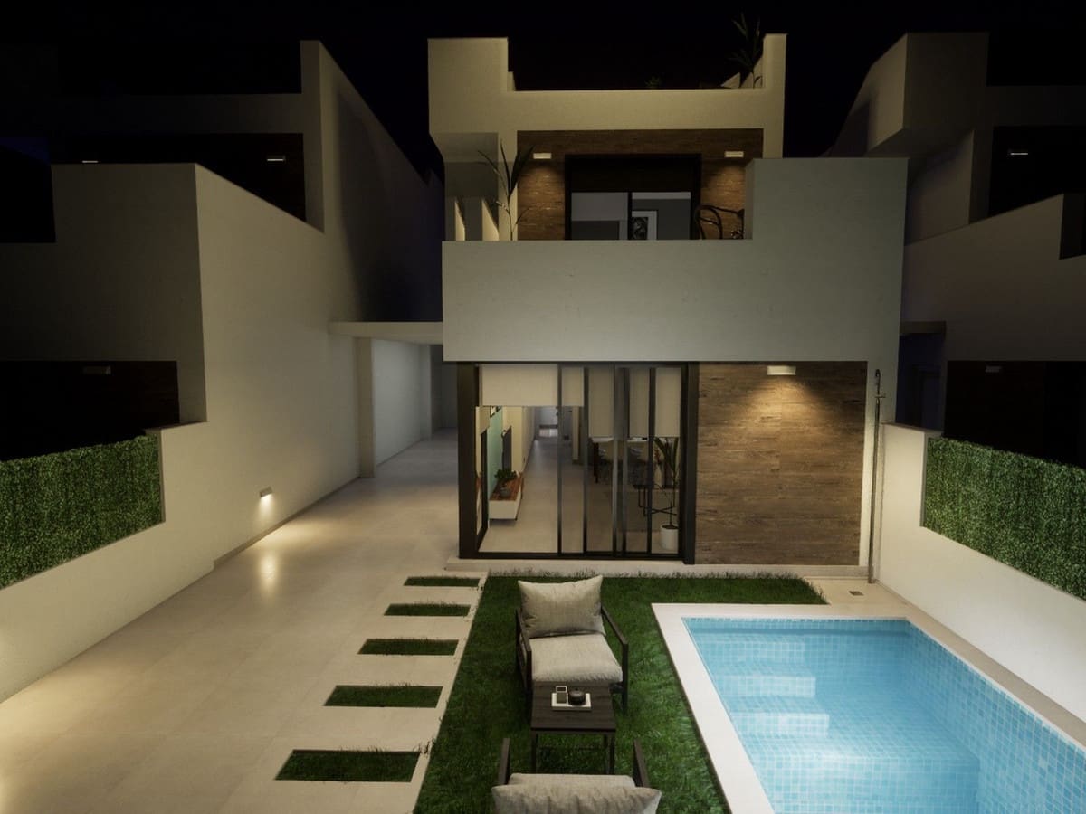 Chalet de 3 habitaciones en Los Alcázares en venta con piscina garaje - 349.900 € (Ref: 8199999)