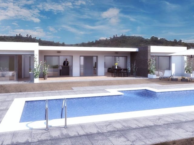 Chalet de 3 habitaciones en Pinoso en venta con piscina garaje - 359.000 € (Ref: 8200025)