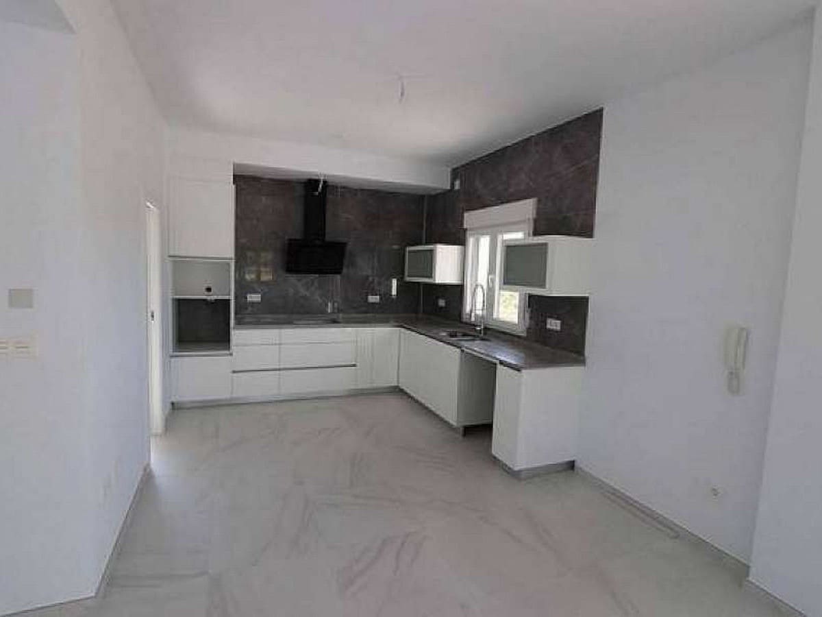 3 bedroom Villa for sale in Pinoso with pool garage - € 297,000 (Ref: 8200028)