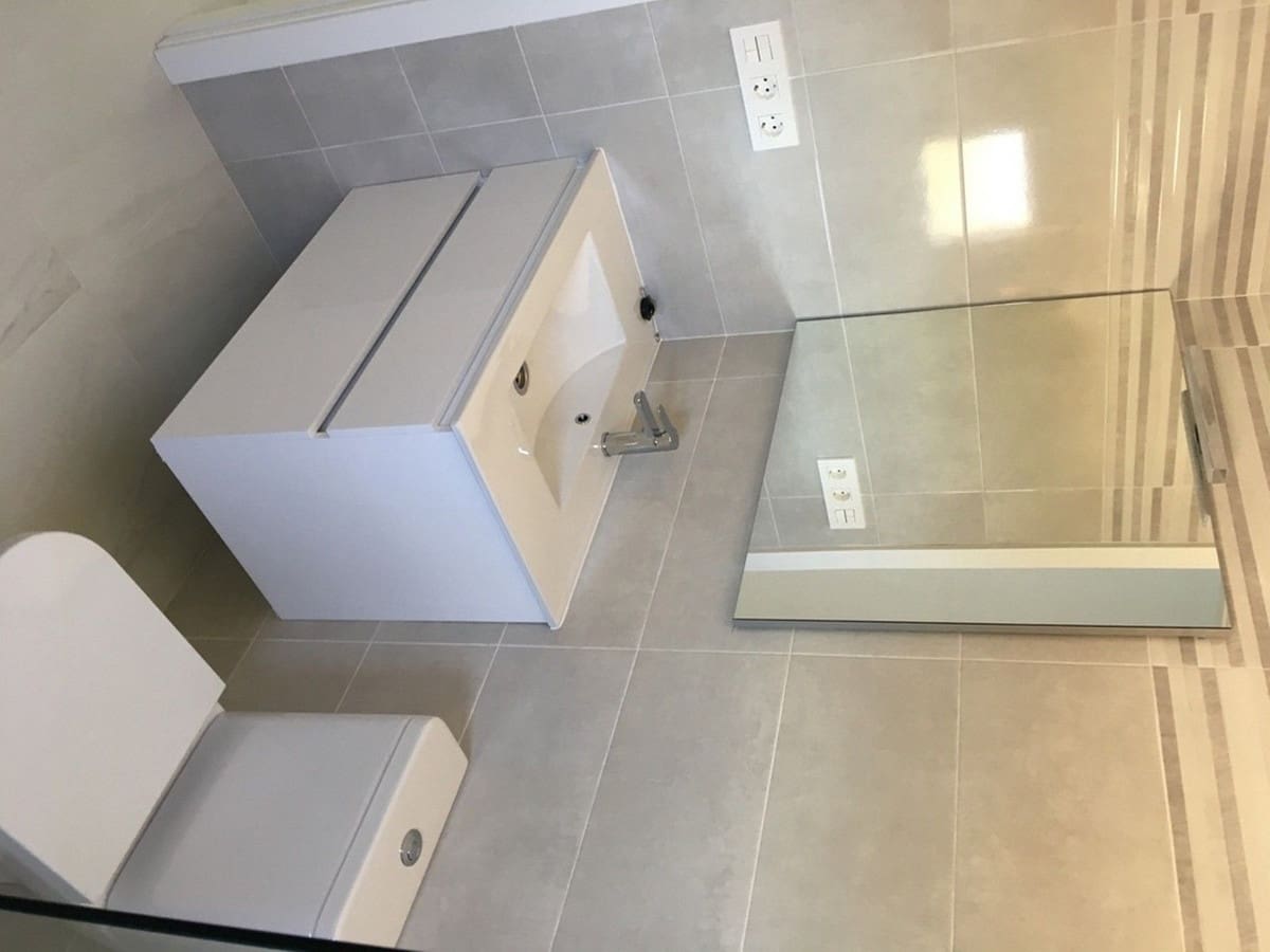 3 soveværelse Villa til salg i Pinoso med swimmingpool garage - € 297.000 (Ref: 8200028)