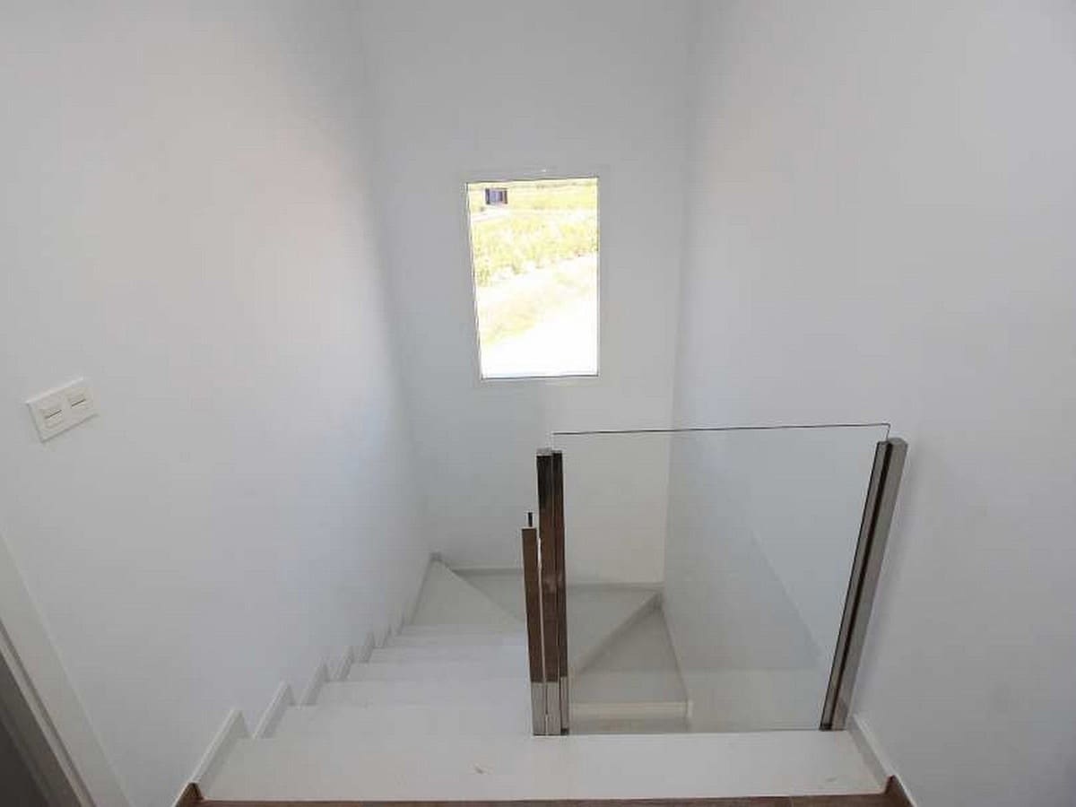 4 bedroom Villa for sale in Pinoso with pool garage - € 337,000 (Ref: 8200029)