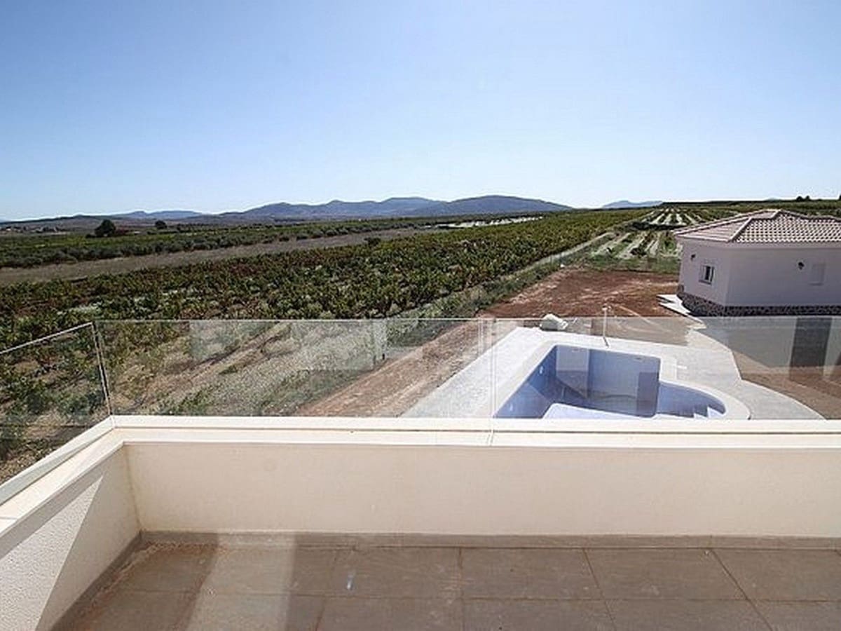 4 bedroom Villa for sale in Pinoso with pool garage - € 337,000 (Ref: 8200029)