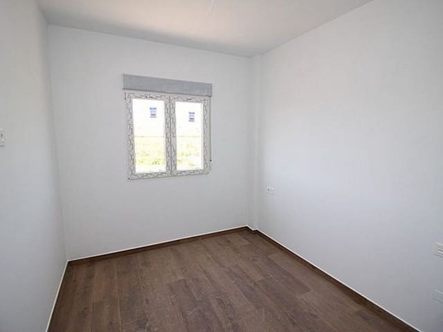 4 sypialnia Willa na sprzedaż w Pinoso z basenem garażem - 337 000 € (Ref: 8200029)