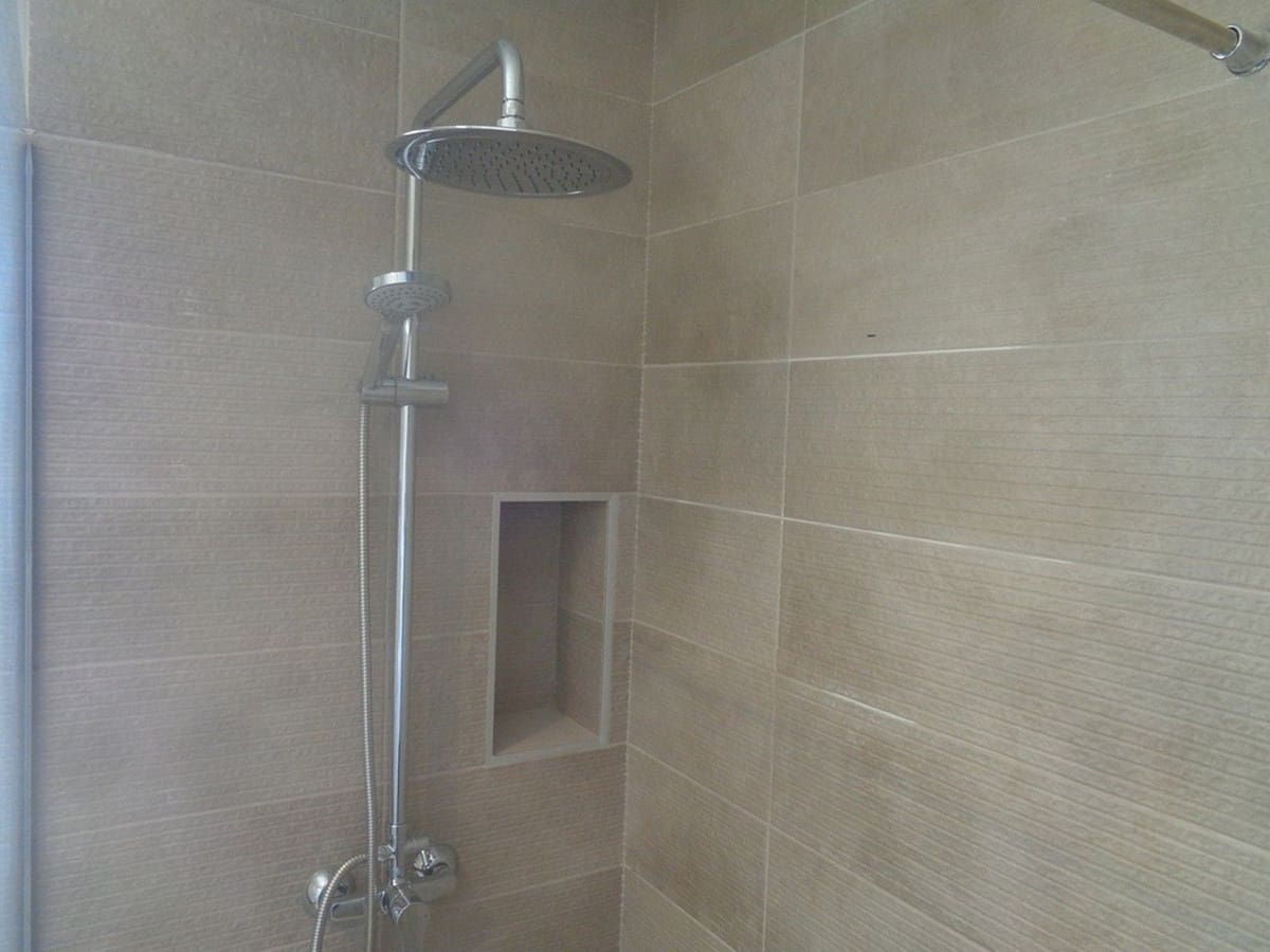 Chalet de 4 habitaciones en Pinoso en venta con piscina garaje - 357.000 € (Ref: 8200030)