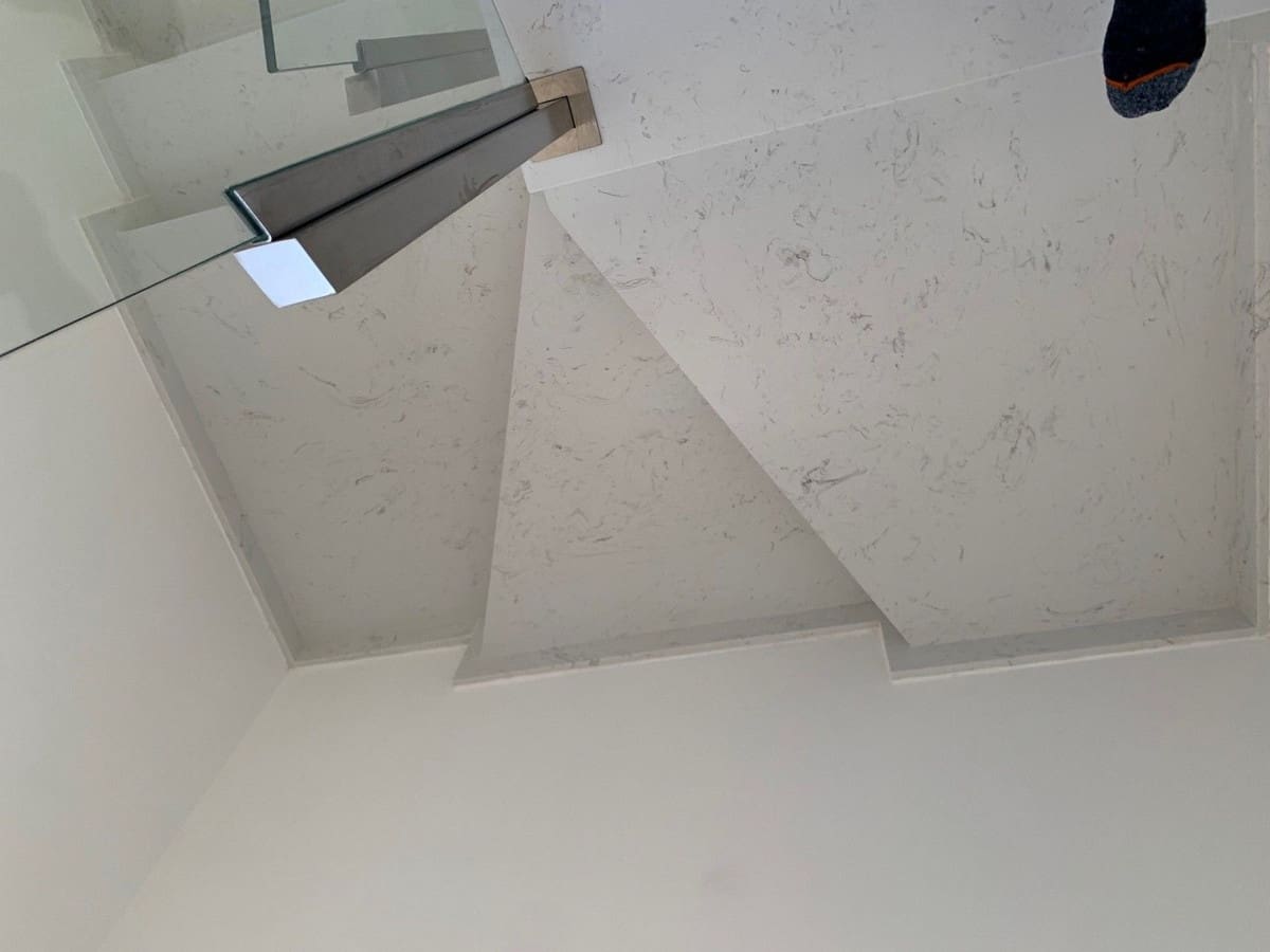 Chalet de 4 habitaciones en Pinoso en venta con piscina garaje - 357.000 € (Ref: 8200030)