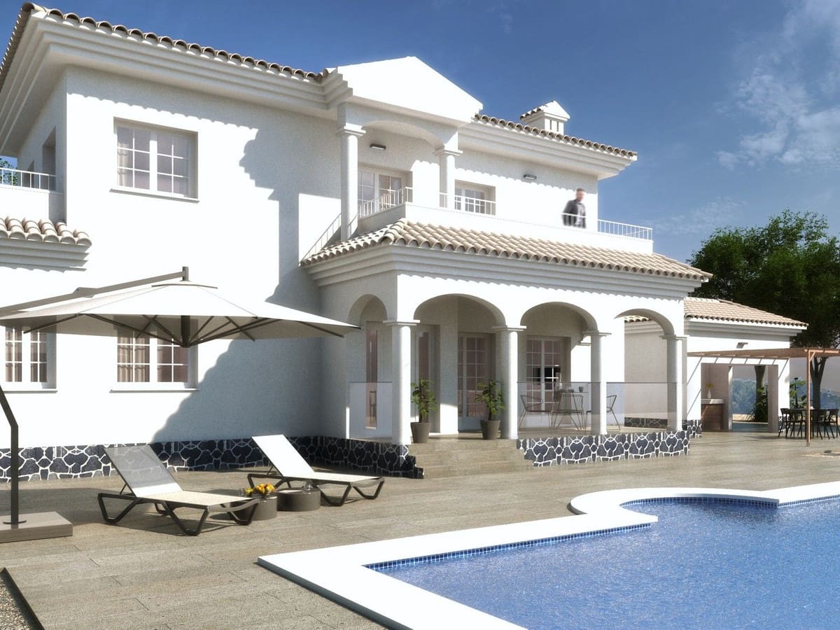 Chalet de 4 habitaciones en Pinoso en venta con piscina garaje - 381.000 € (Ref: 8200031)