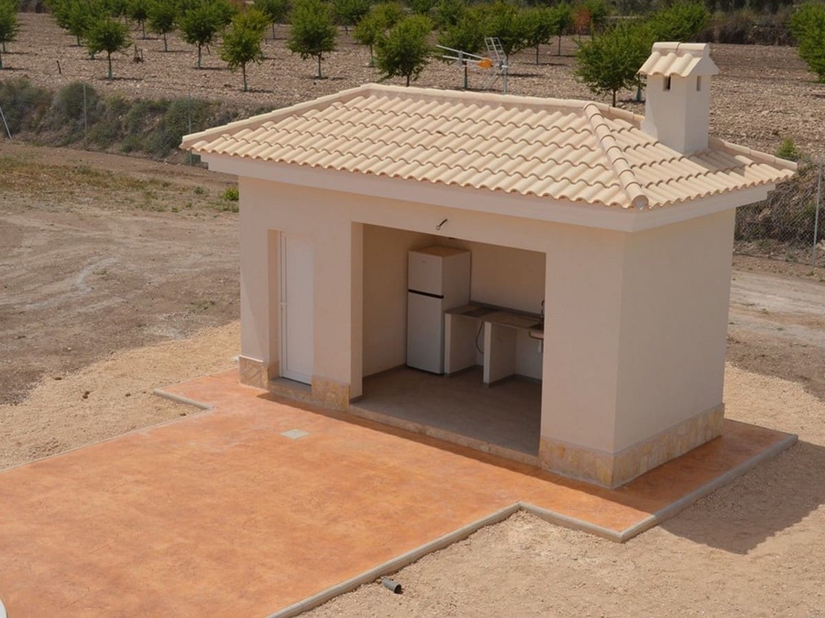4 bedroom Villa for sale in Pinoso with pool garage - € 454,000 (Ref: 8200032)