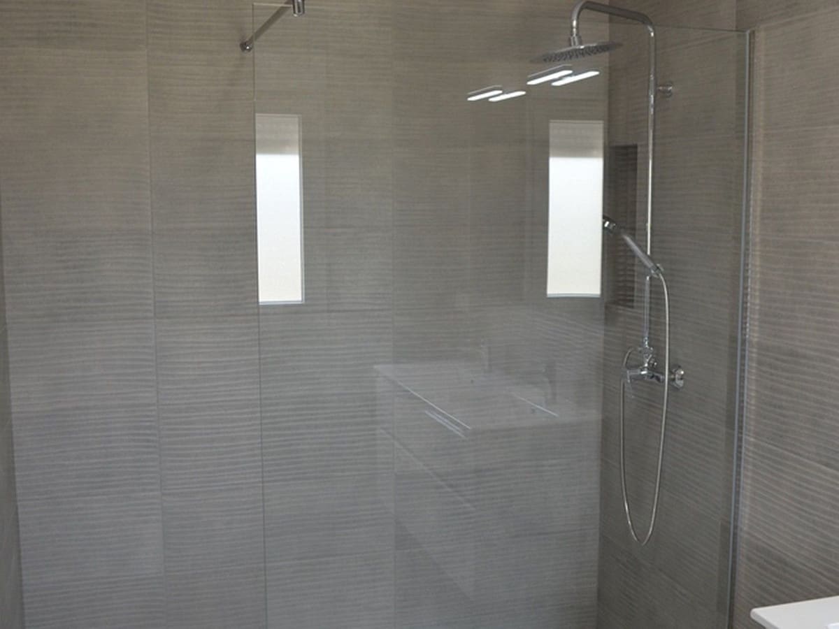 Chalet de 4 habitaciones en Pinoso en venta con piscina garaje - 454.000 € (Ref: 8200032)