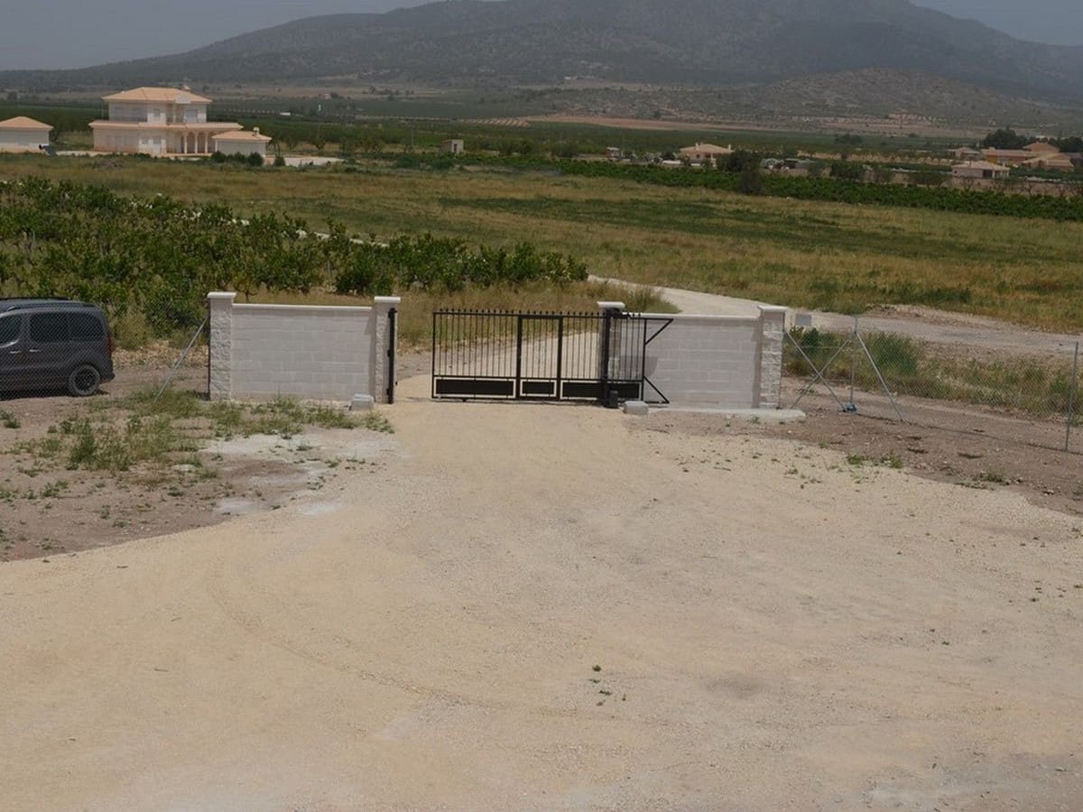 4 bedroom Villa for sale in Pinoso with pool garage - € 454,000 (Ref: 8200032)