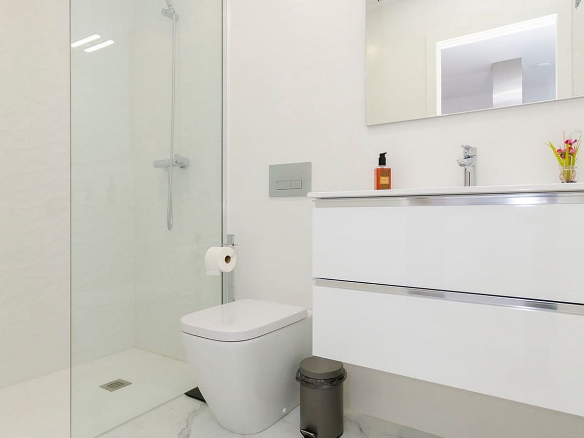 3 chambre Villa/Maison à vendre à Torrevieja avec piscine garage - 385 000 € (Ref: 8200035)