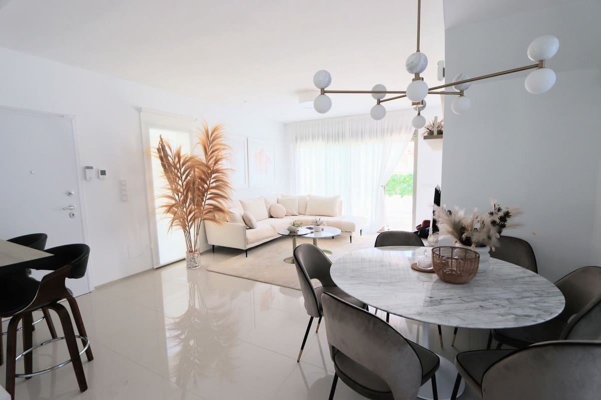 4 soverom Villa til salgs i Los Alcazares med svømmebasseng garasje - € 650 000 (Ref: 8200036)