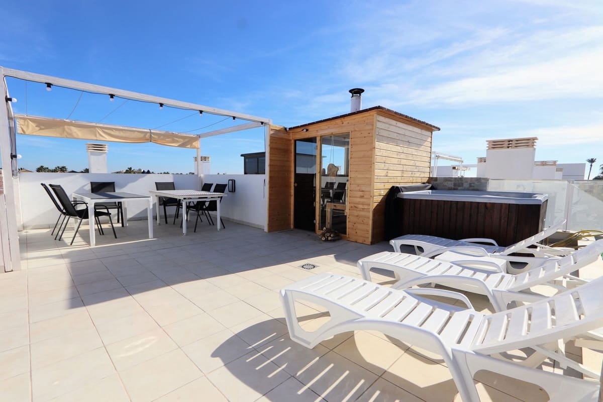 4 sovrum Villa till salu i Los Alcazares med pool garage - 650 000 € (Ref: 8200036)