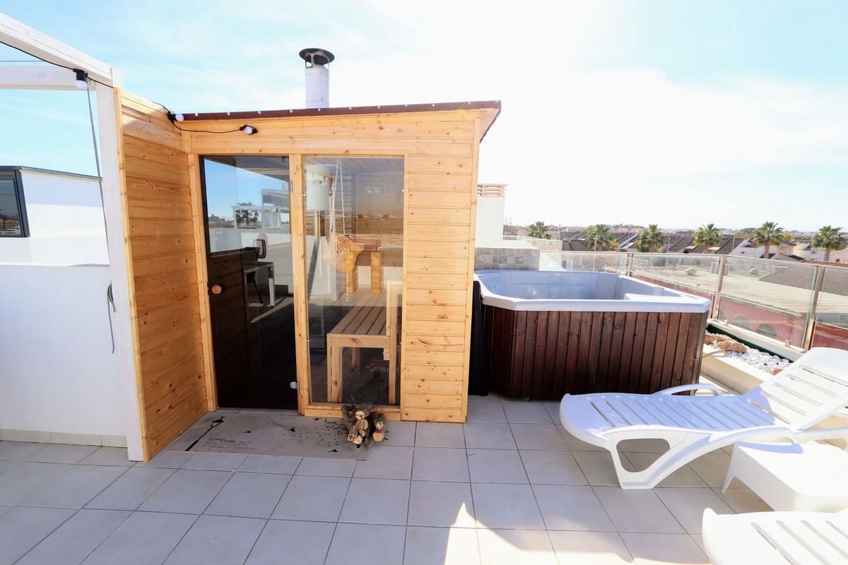 4 sovrum Villa till salu i Los Alcazares med pool garage - 650 000 € (Ref: 8200036)