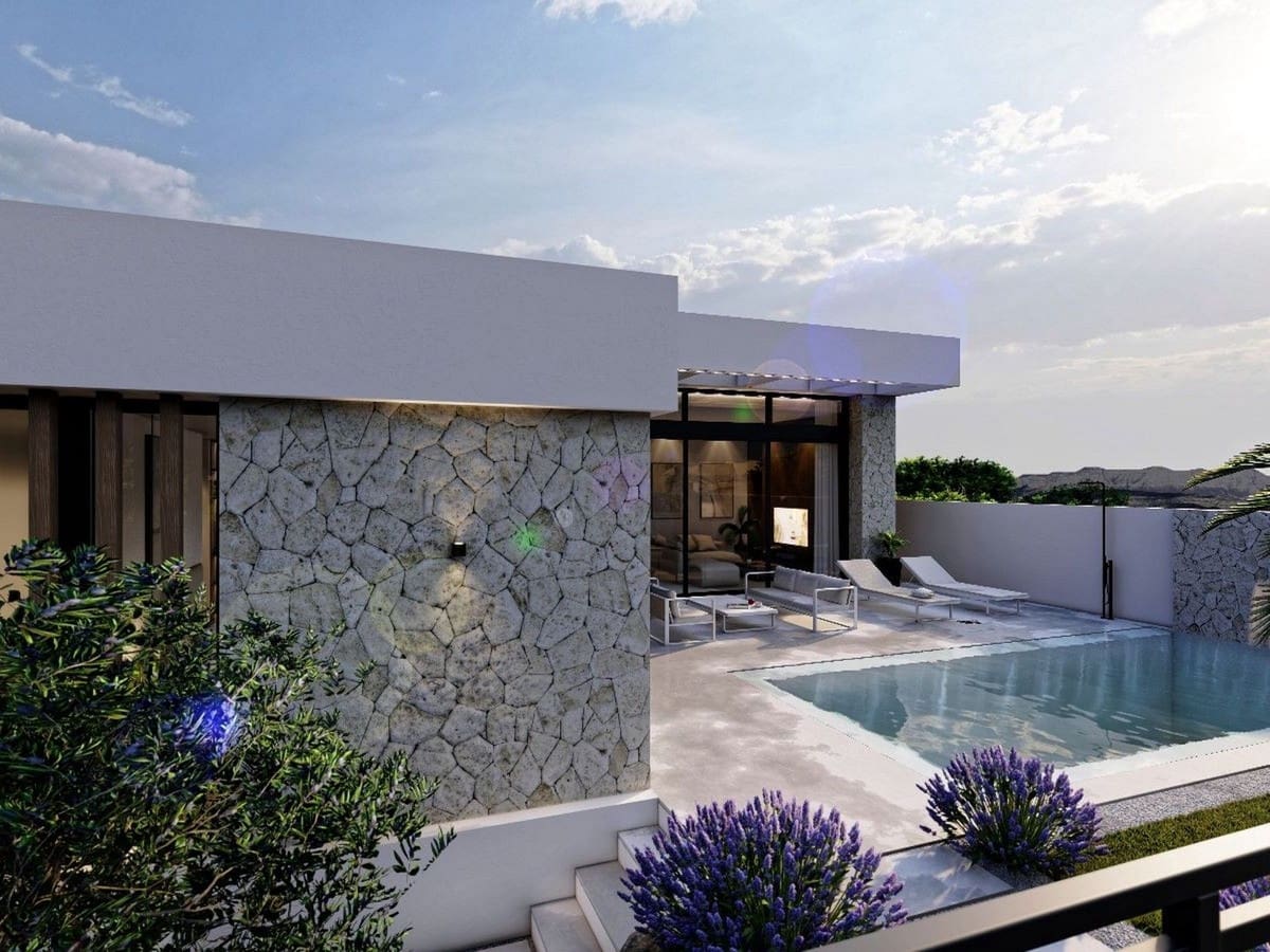 3 bedroom Villa for sale in Rojales with pool garage - € 575,000 (Ref: 8200058)