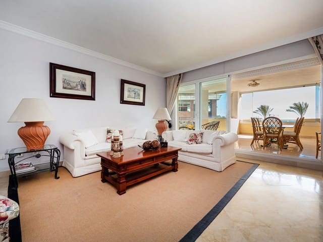 2 quarto Apartamento para venda em Puerto Banus, Marbella com piscina garagem - 1 575 000 € (Ref: 8209046)